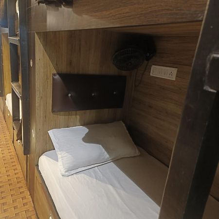 Hotel Kf Residency Βομβάη Εξωτερικό φωτογραφία