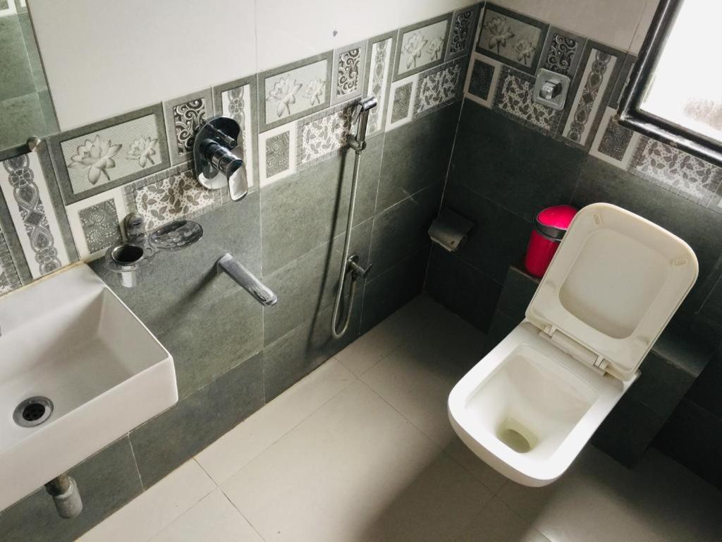 Hotel Kf Residency Βομβάη Εξωτερικό φωτογραφία