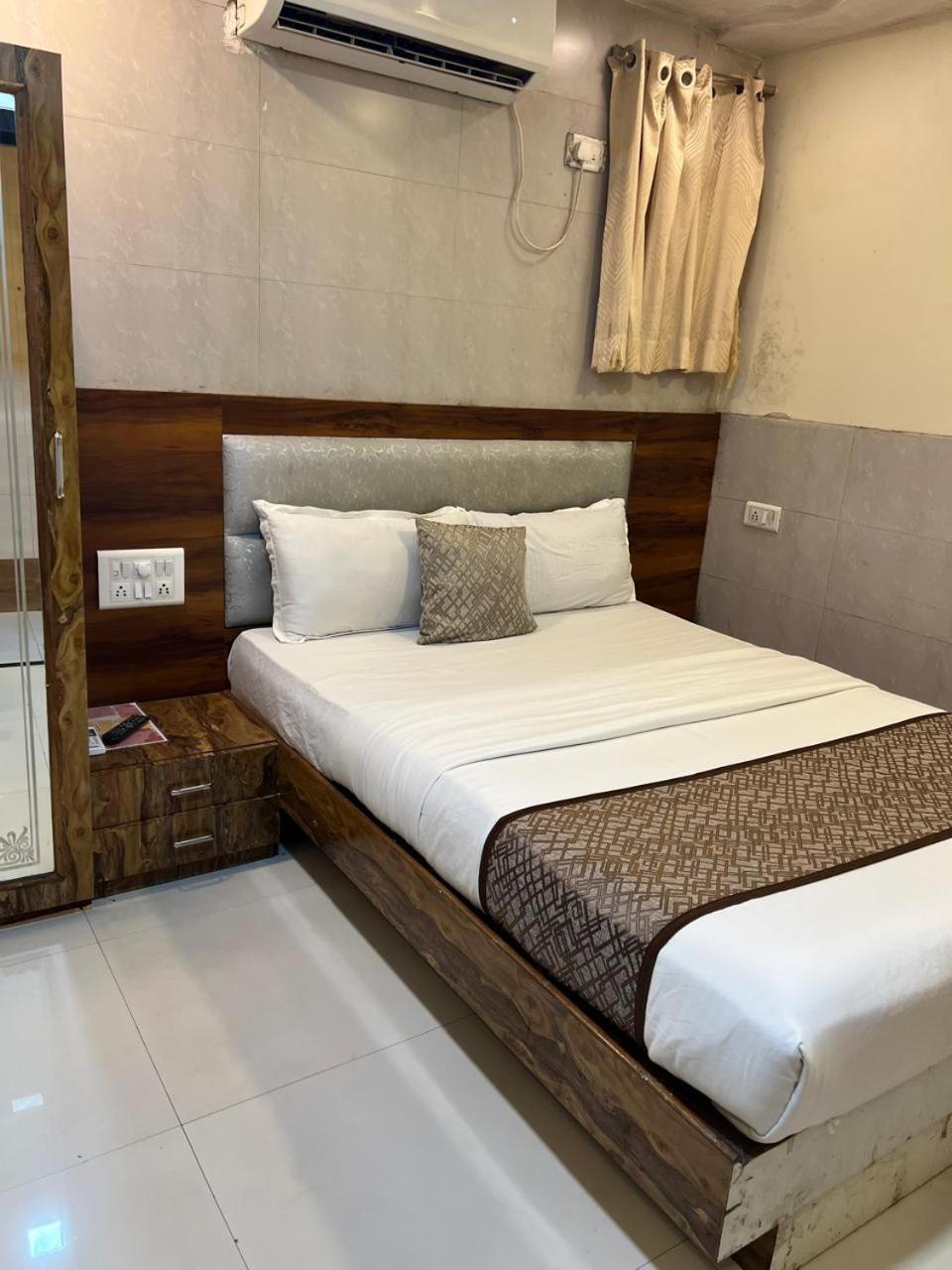 Hotel Kf Residency Βομβάη Εξωτερικό φωτογραφία