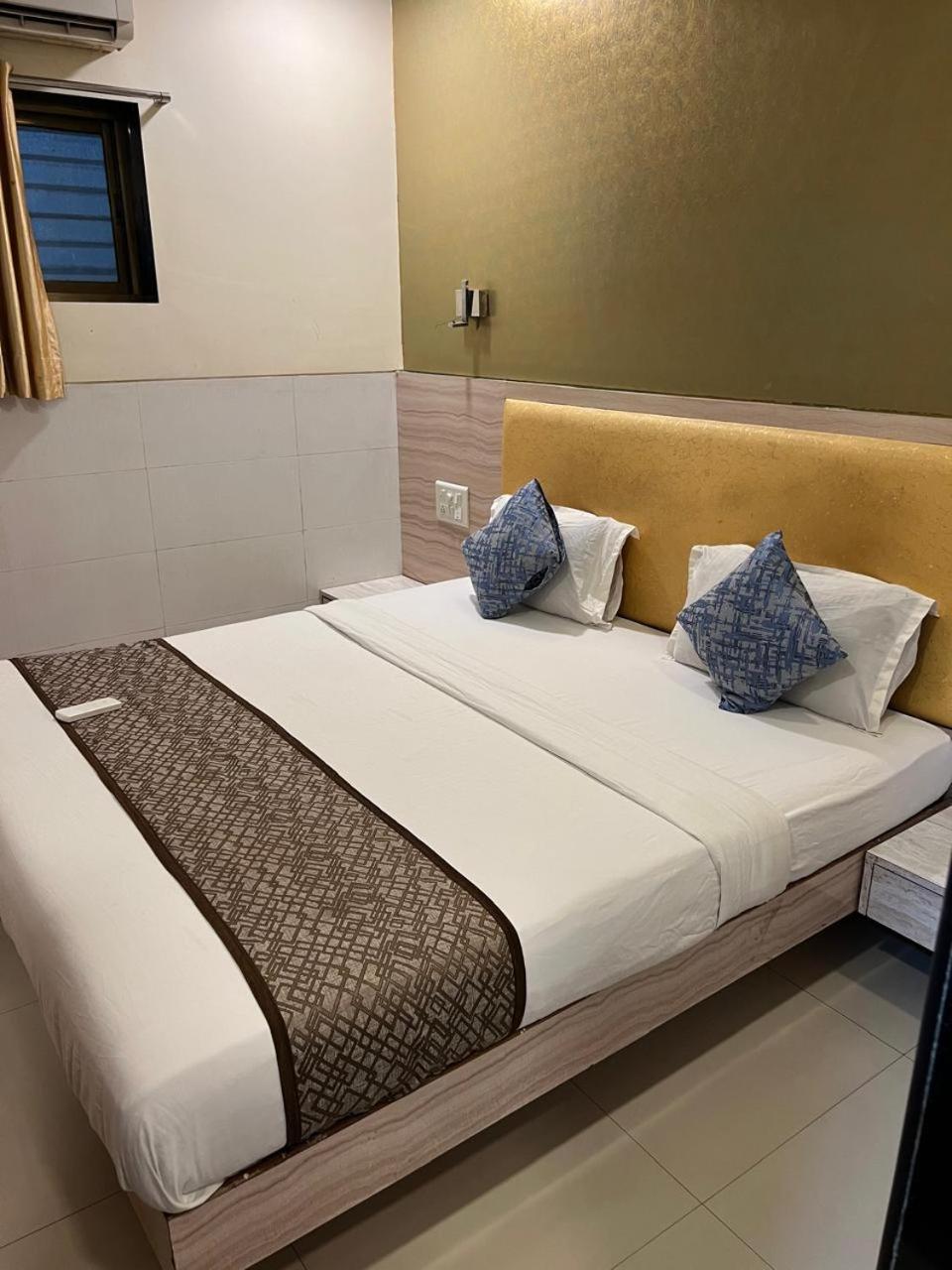 Hotel Kf Residency Βομβάη Εξωτερικό φωτογραφία