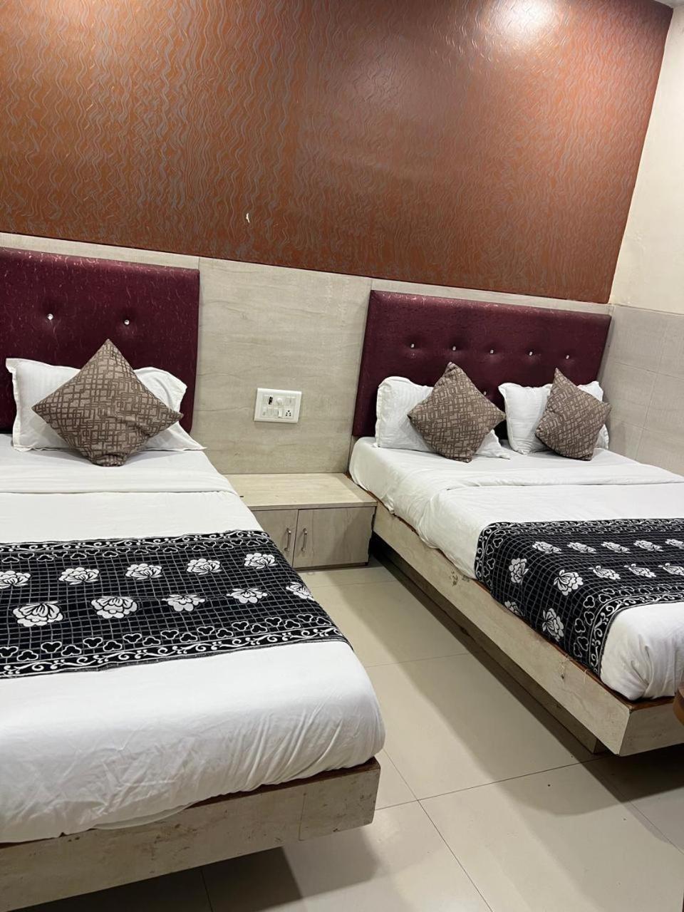 Hotel Kf Residency Βομβάη Εξωτερικό φωτογραφία