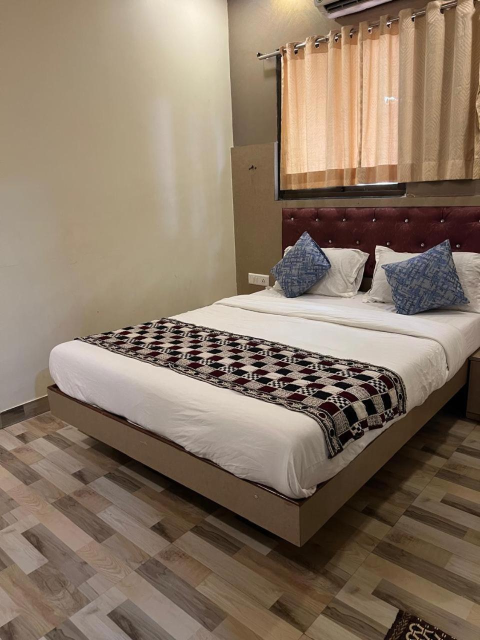 Hotel Kf Residency Βομβάη Εξωτερικό φωτογραφία